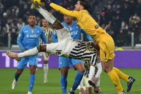 关于意甲赛程吃紧；那不勒斯集结日更衣室发声；悬念犹存；球探报告显示潜力的信息-JIUYOU GAMES